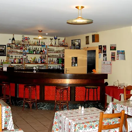 La Vieille 2*
